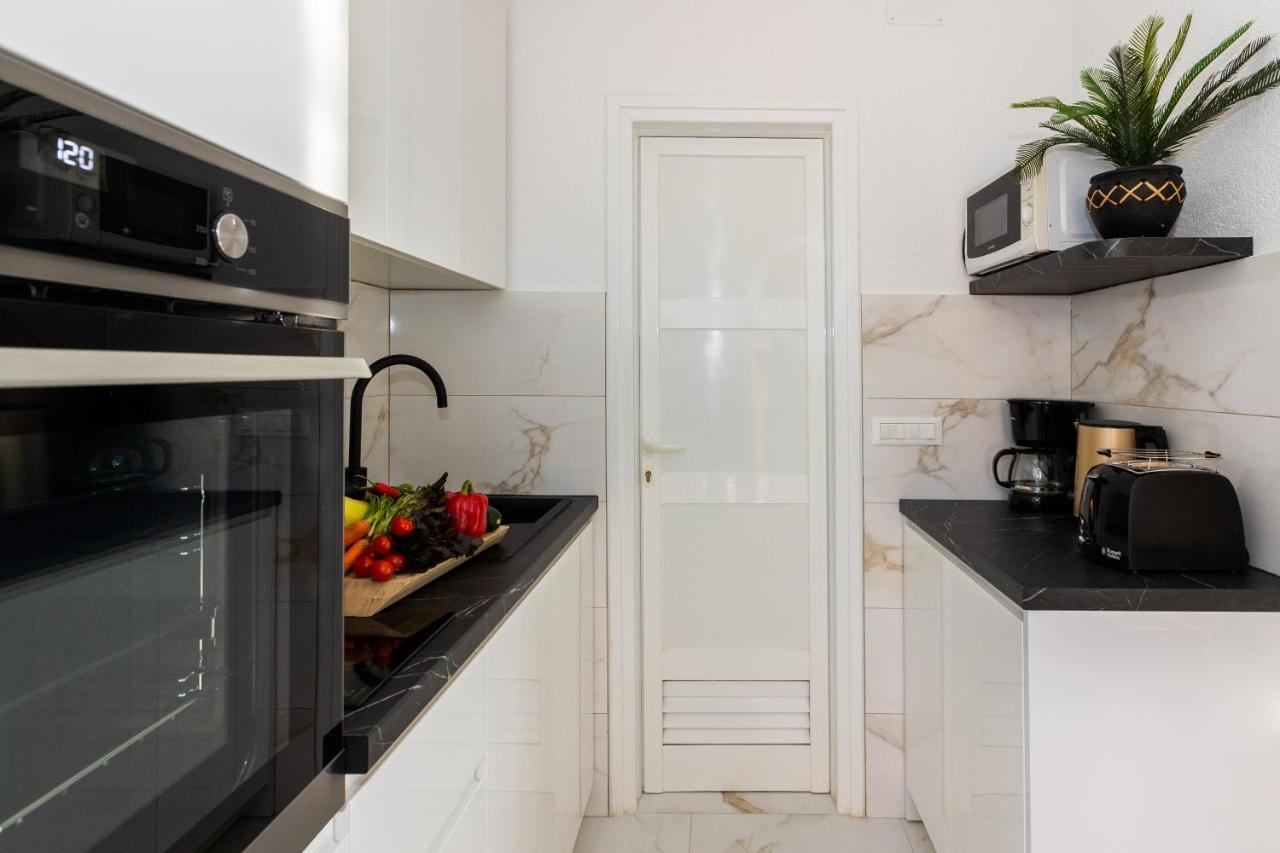 Apartment Rose Pool Comfort Dubrovnik Eksteriør billede