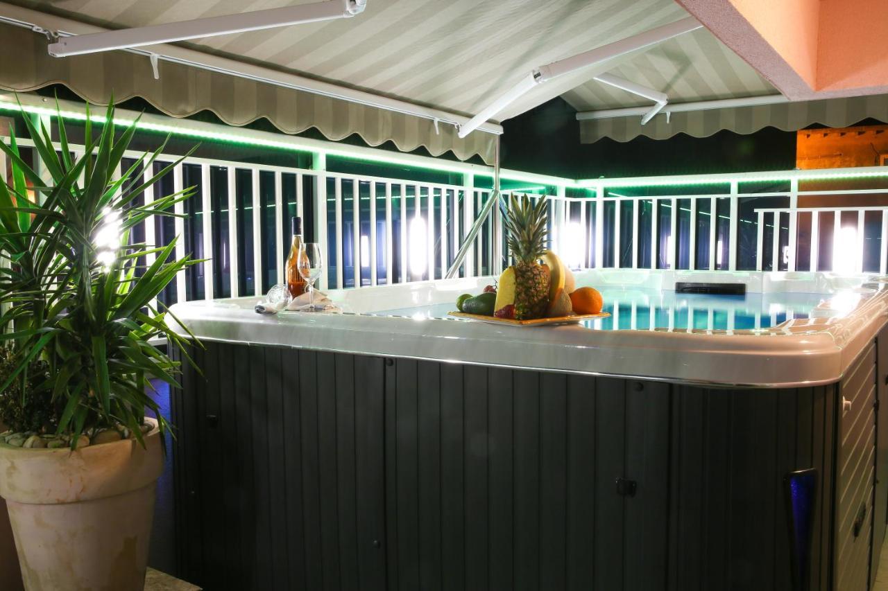 Apartment Rose Pool Comfort Dubrovnik Eksteriør billede
